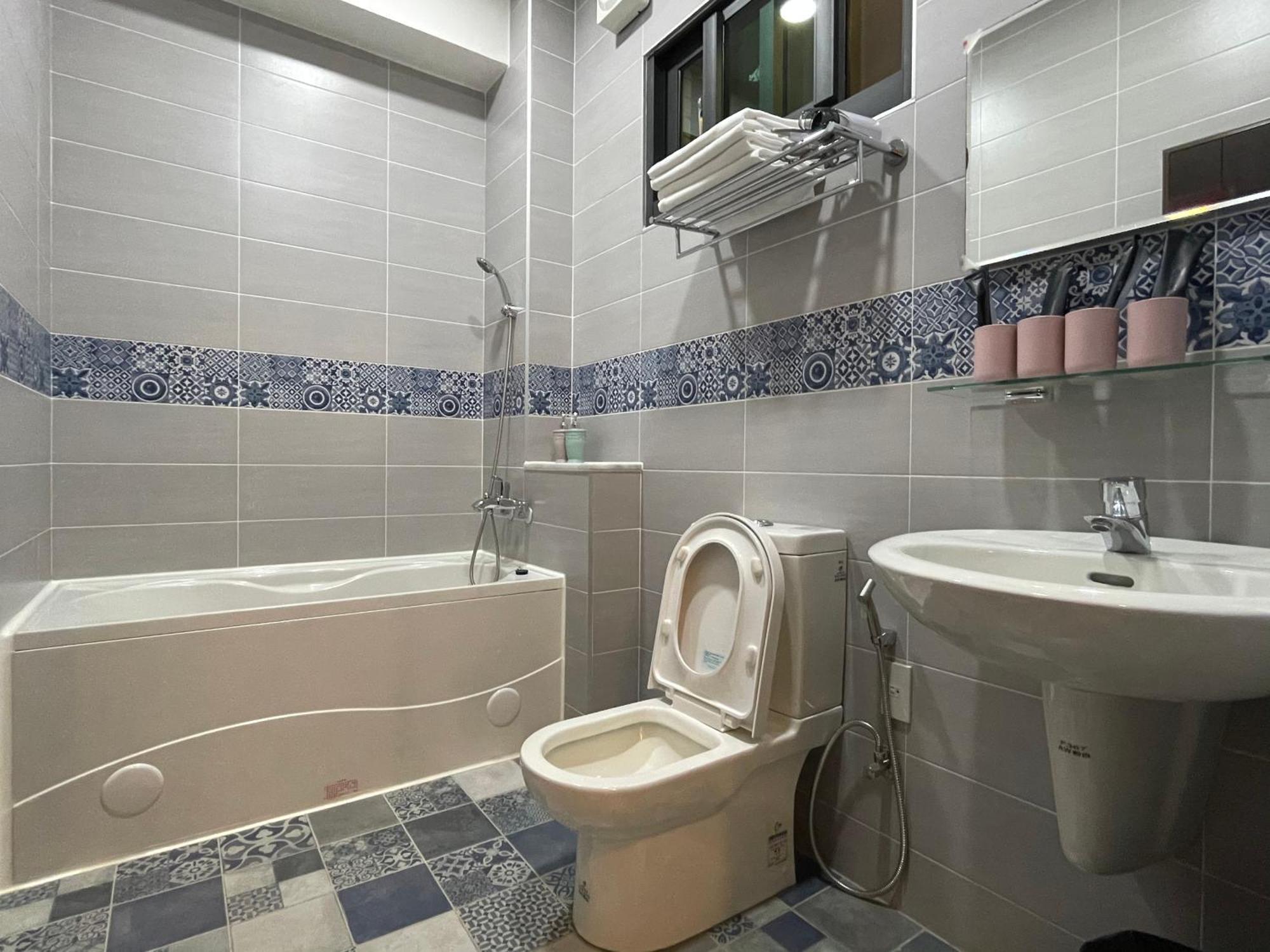 Time Light Walk B&B Hualien City Exterior photo
